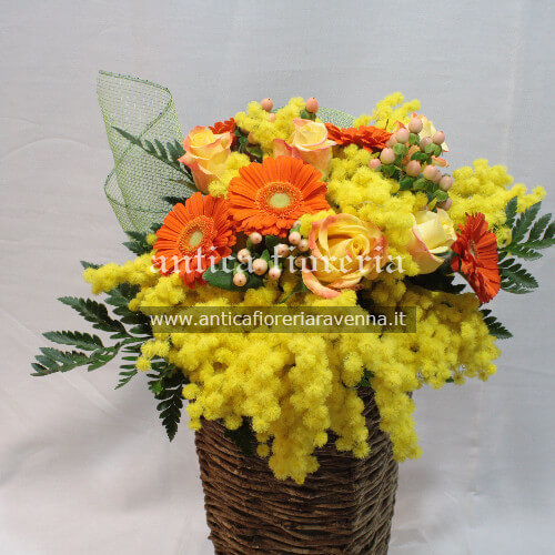 Bouquet misto con mimosa