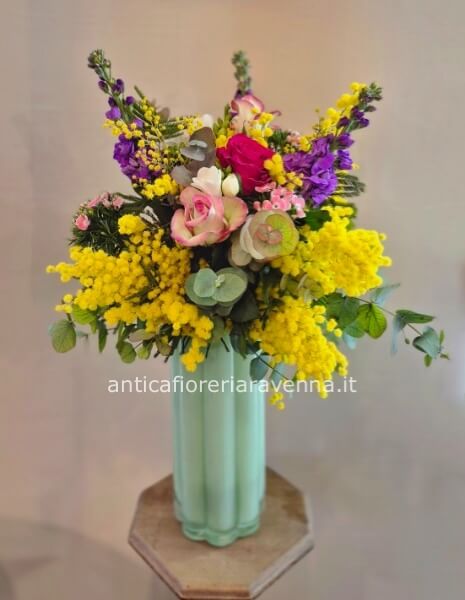 Bouquet fiori misti con mimosa a partire da € 50